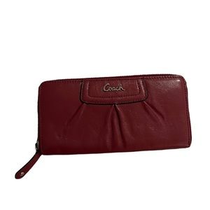EUC Coach Vintage Ashley Pebble Leather Accordion Zip Around Wallet in Maroon